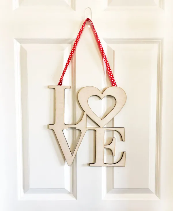 Beige_Wooden_Heart_Home_Decor