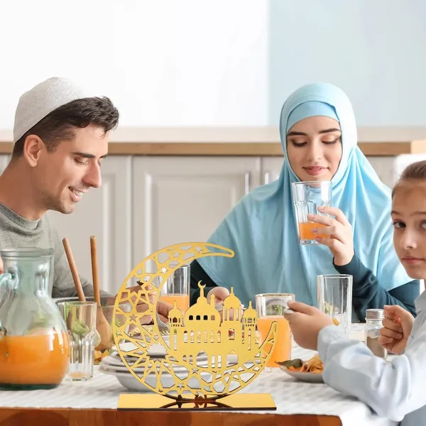 Beige_Golden_Wooden_Ramadan_Moon_Table_Decor_Festival