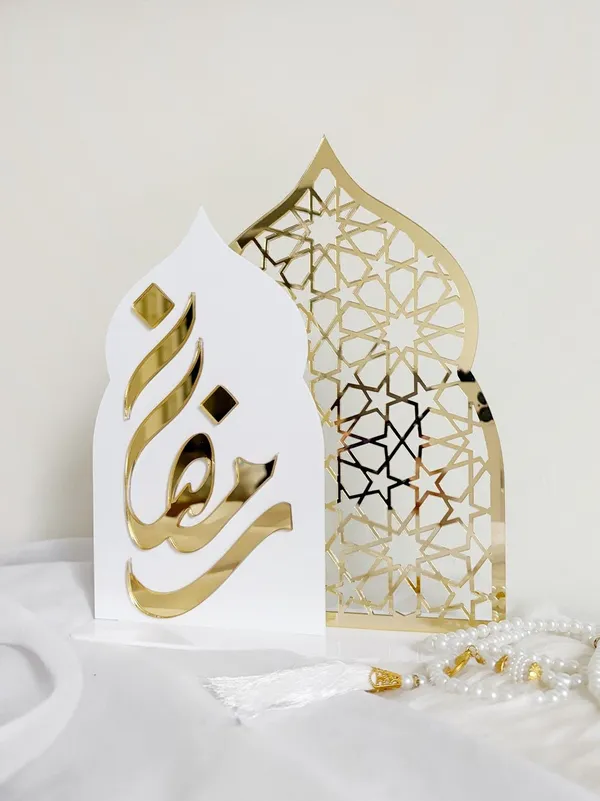 Beige_Wooden_White_Golden_Eid_Mubarak_Sign_Table_Decor_Festival