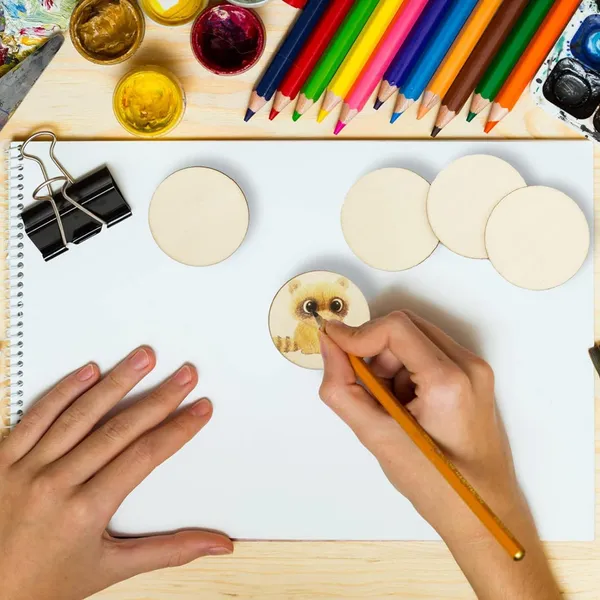 Beige_Unfinished_Wood_Circles_Diy_And_Craft