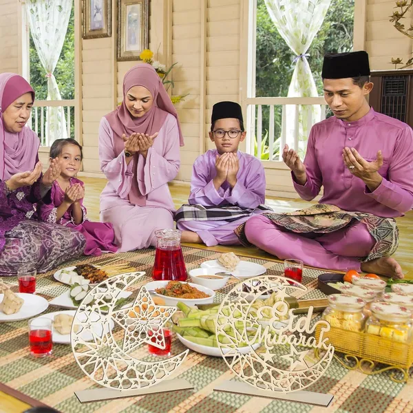 Beige_Wood_Ramadan_Decorations_Islamic_Eid_Mubarak_Kareem_Table_Sign_Moon_Hollow_Star_Ornament_Home_Decor