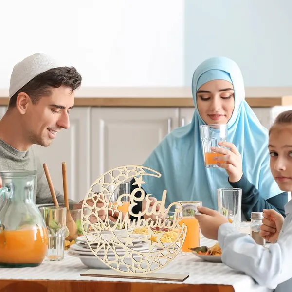 Beige_Wood_Ramadan_Decorations_Islamic_Eid_Mubarak_Kareem_Table_Sign_Moon_Hollow_Star_Ornament_Home_Decor