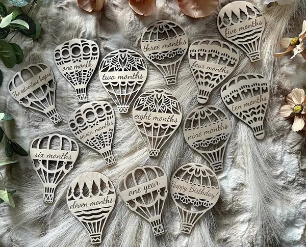 Beige_Hot_Air_Balloon_Baby_Milestone_Cards_Baby