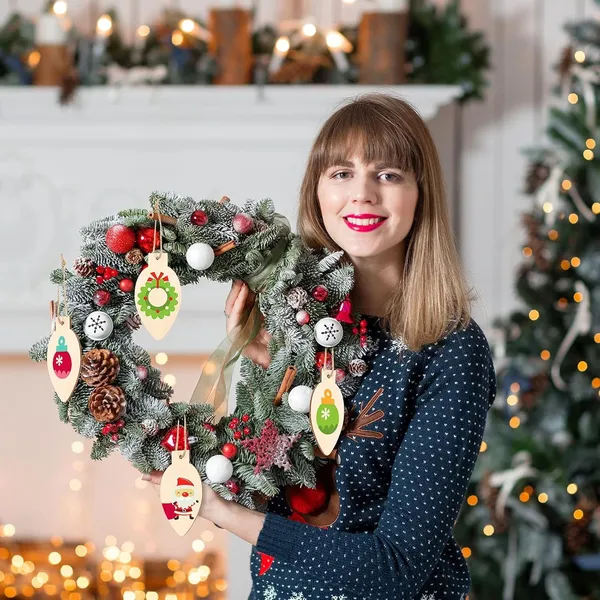 Beige_Christmas_Light_Bulb_Wooden_Slices_Diy_And_Craft