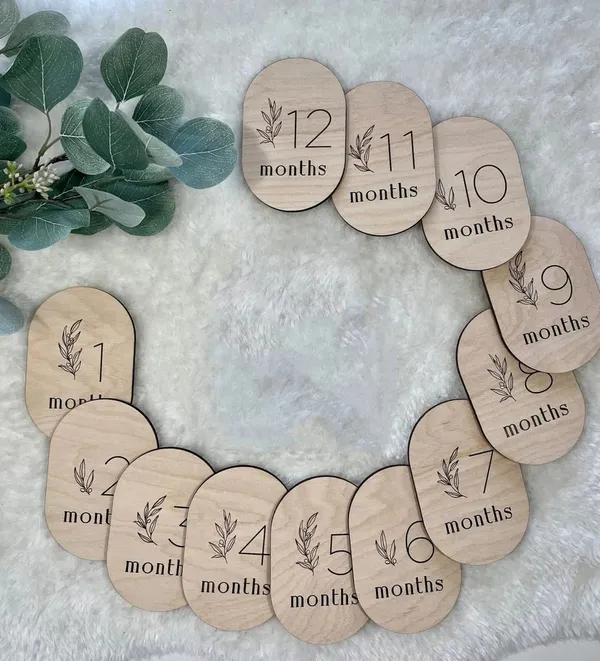 Beige_Pieces_Wooden_Oval_Milestone_Cards_Baby
