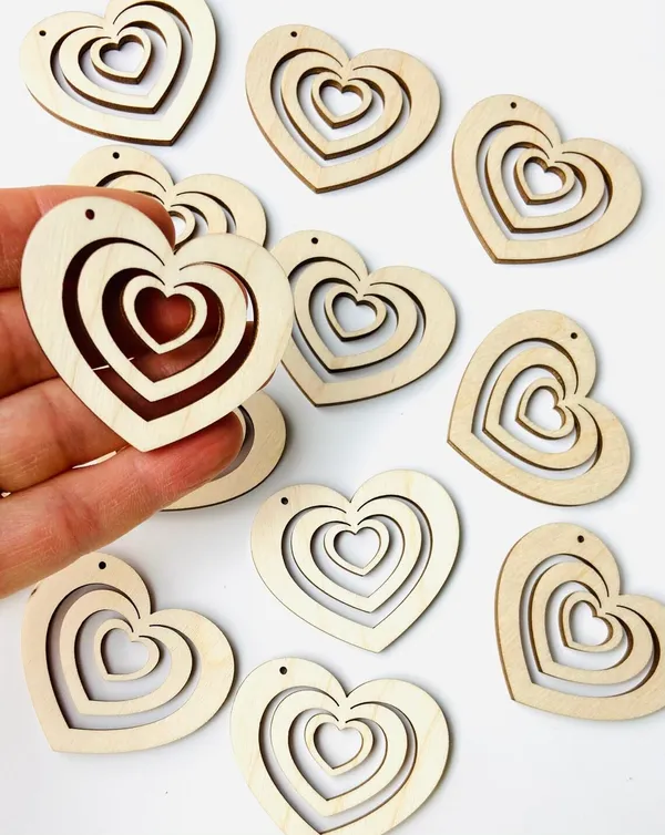 Beige_Wooden_Heart_Shapes_Diy_And_Craft
