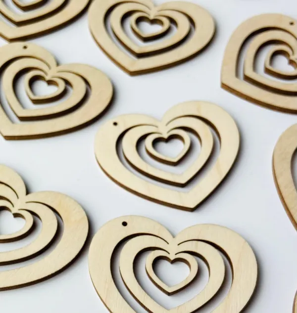 Beige_Wooden_Heart_Shapes_Diy_And_Craft