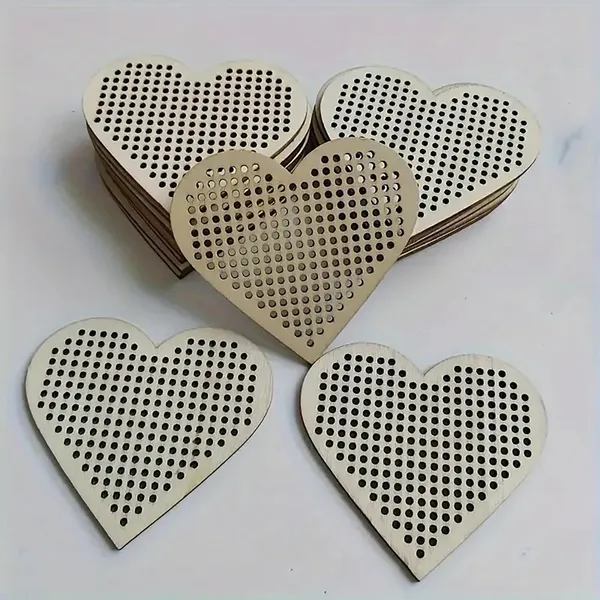 Beige_Heart_Shaped_Wooden_Cross_Stitch_Pendant_Diy_And_Craft
