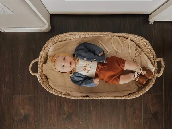 Beige_Wooden_Baby_Milestone_Props_Baby