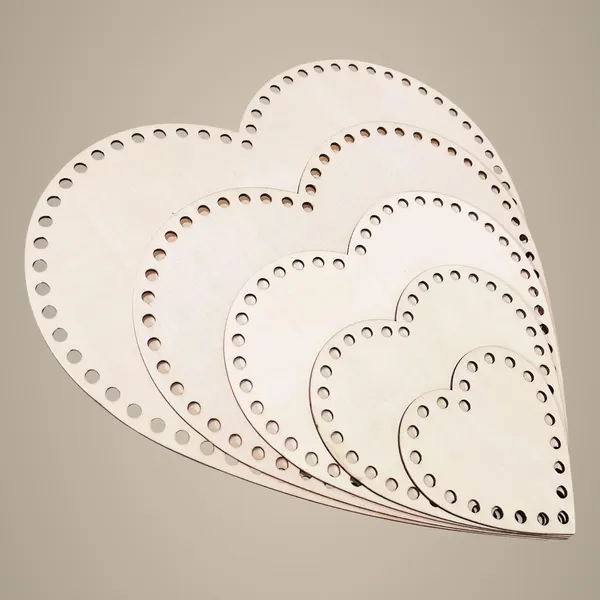 Beige_Wooden_Heart_Shaped_Basket_Bottom_Diy_And_Craft