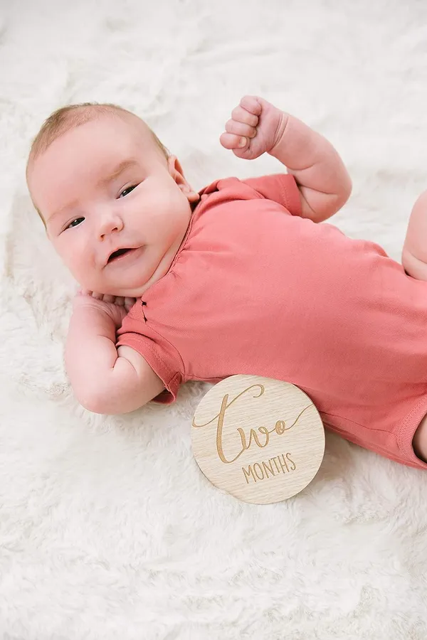 Beige_Wooden_Monthly_Milestone_Photo_Cards_Baby