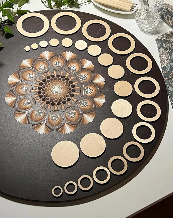 Beige_Stencil_General