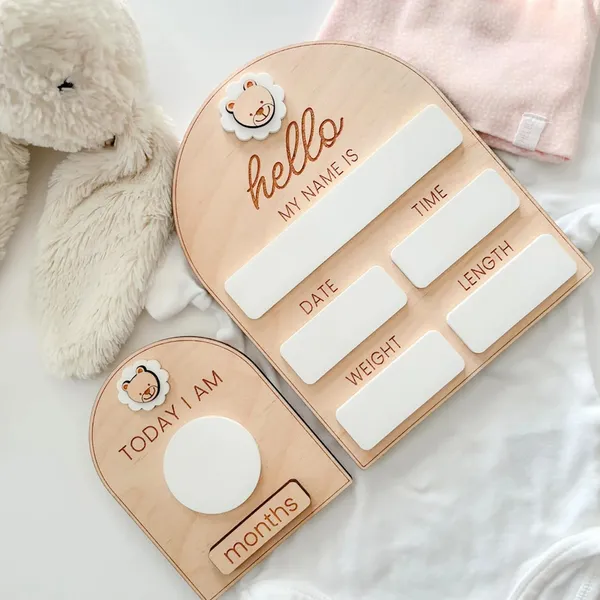 Beige_Wooden_Dry_Erase_Baby_Birth_Detail_Chart_And_Milestone_Cards_Baby