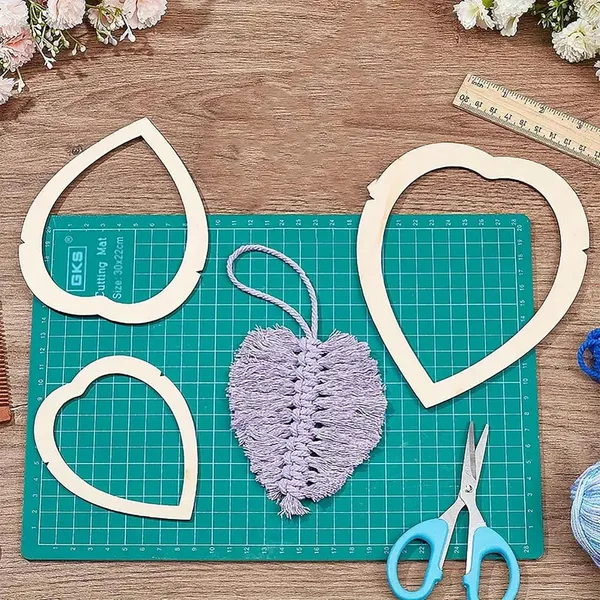 Beige_Wooden_Heart_Shaped_Frame_Stencil_Template_Diy_And_Craft