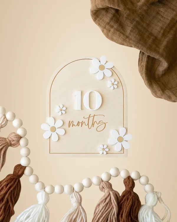 Beige_Wooden_Daisy_Flower_Arched_Milestone_Cards_General