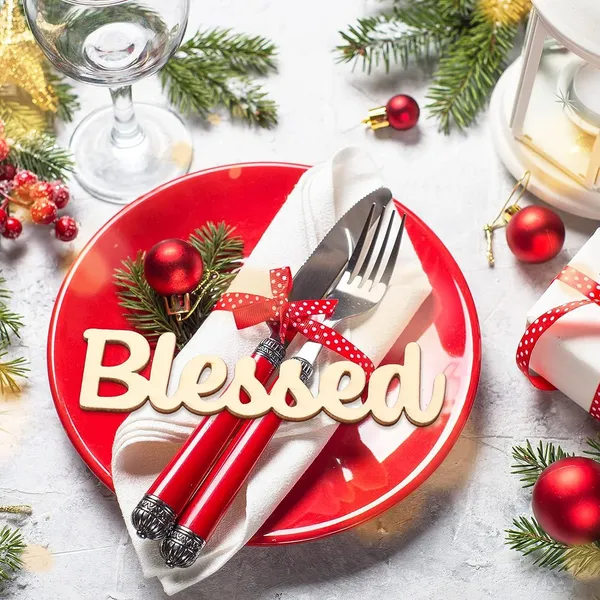 Beige_Cliths_Thankful_Grateful_Blessed_Wood_Cutout_Thankful_Plate_Letter_Sign_Decor_General