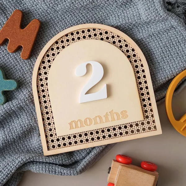 Beige_Wooden_Baby_Milestone_Discs_Custom_Engraved_Monthly_Baby_Growth_Markers_Newborn_Photo_Props_Baby_Shower_Gift_Personalized_Baby_Keepsake_Baby_Milestone_Cards_Wooden_Baby