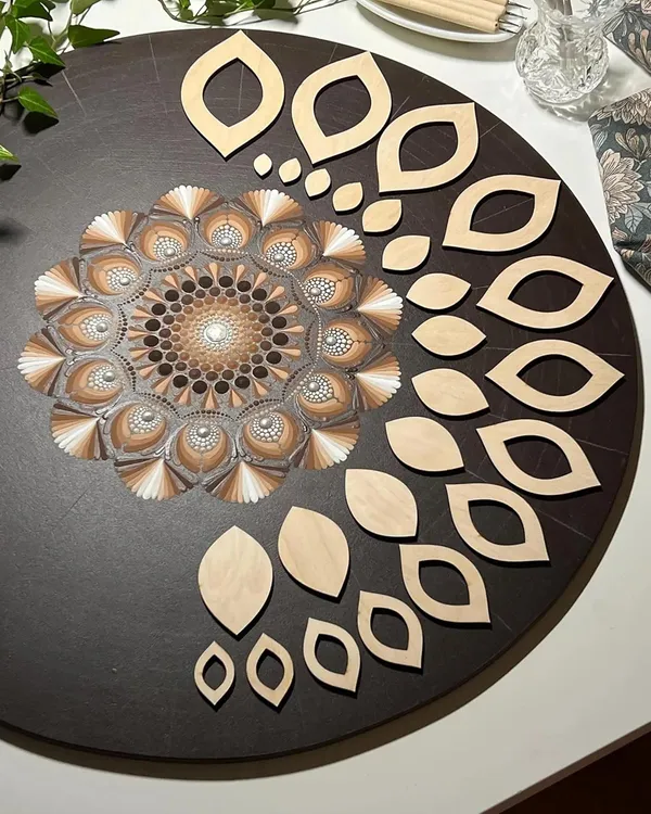 Beige_Stencil_General