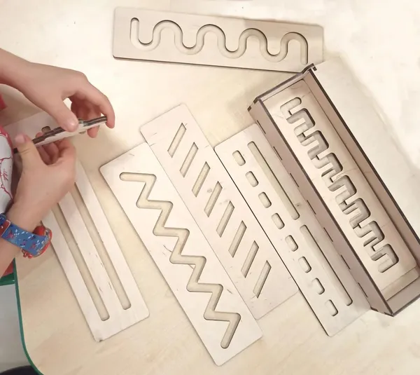 Beige_Wooden_Montessori_Educational_Kids_Developing_Rulers_Stencil_Set_Kids