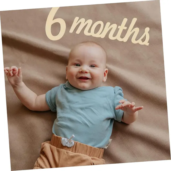 Beige_Wooden_Monthly_Milestone_Cards_Newborn_Photo_Props_Baby