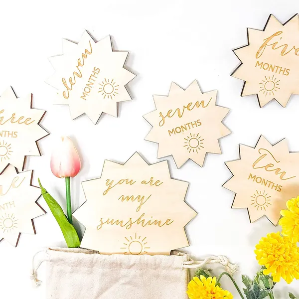 Beige_Wooden_Monthly_Milestone_Cards_Baby