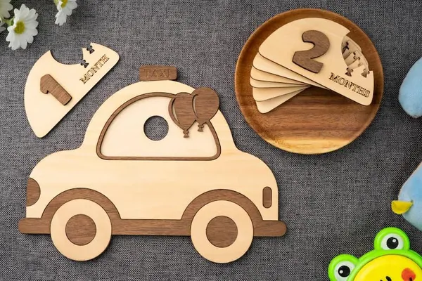 Beige_Baby_Monthly_Milestone_Vehicle_Taxi_Baby