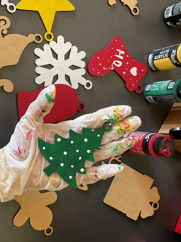 Beige_Unfinished_Wooden_Christmas_Ornaments_Kids