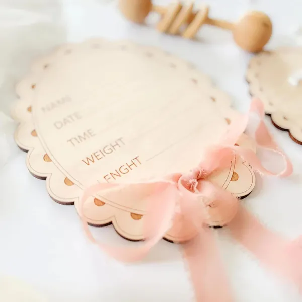 Beige_Wooden_Scallop_Baby_Birth_Stats_Sign_Baby
