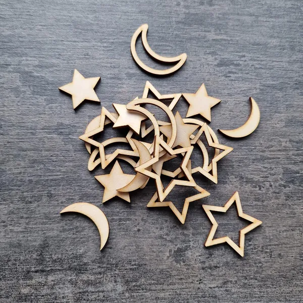 Beige_Wooden_Moon_Star_Table_Confetti_Eid_Mubarak_Decorations_Diy_And_Craft