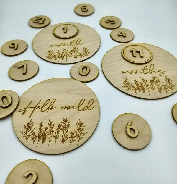 Beige_Wooden_Changeable_Baby_Monthly_Milestone_Cards_Baby
