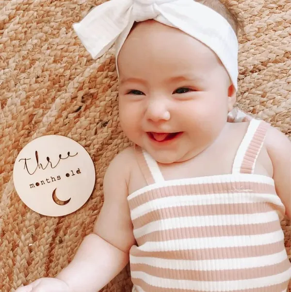 Beige_Baby_Milestone_Cards_Baby