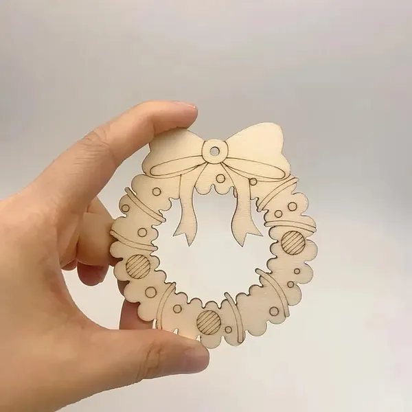 Beige_Wooden_Christmas_Wreath_Ornaments_Diy_And_Craft