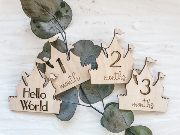 Beige_Pieces_Wooden_Princess_Castle_Milestone_Cards_Baby