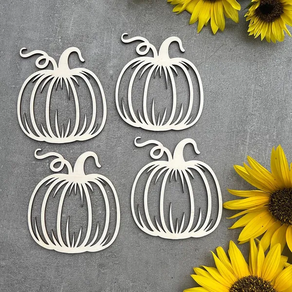 Beige_Wooden_Thanksgiving_Table_Decor_Pumpkin_Shape_Place_Cards_Diy_And_Craft