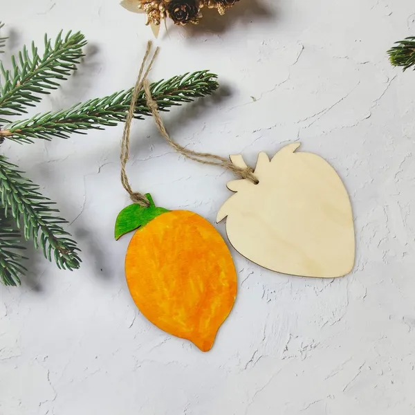 Beige_Wooden_Fruit_Cutouts_Apple_Home_Decor