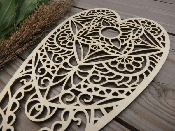 Beige_Wooden_Heart_Mandala_Wall_Ornaments_Home_Decor