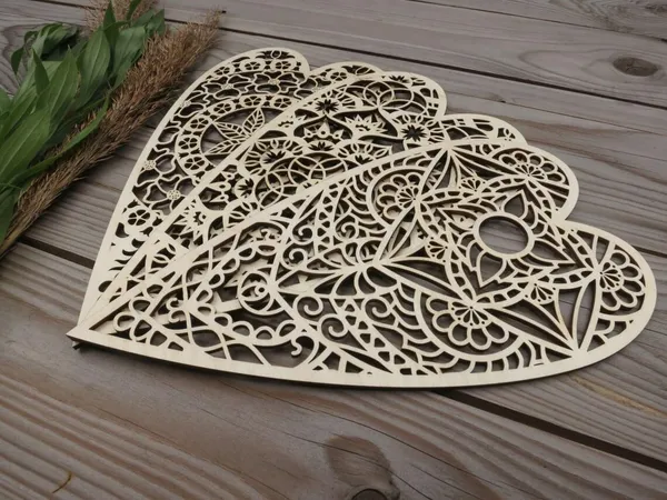 Beige_Wooden_Heart_Mandala_Wall_Ornaments_Home_Decor