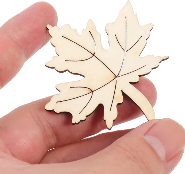 Beige_Maple_Leaves_Wood_Slices_Diy_And_Craft