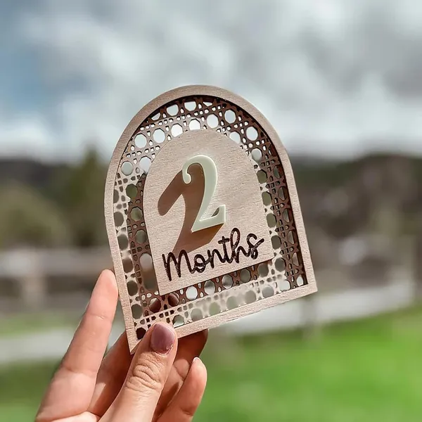 Beige_Boho_Wooden_Monthly_Milestone_Cards_Baby