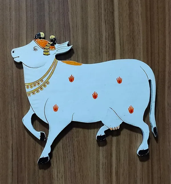 Beige_Cow_Shape_Mdf_Diy_Art_Craft_Base_Thickness_Pichwai_Style_Pre_Marked_Cutout_Diy_And_Craft