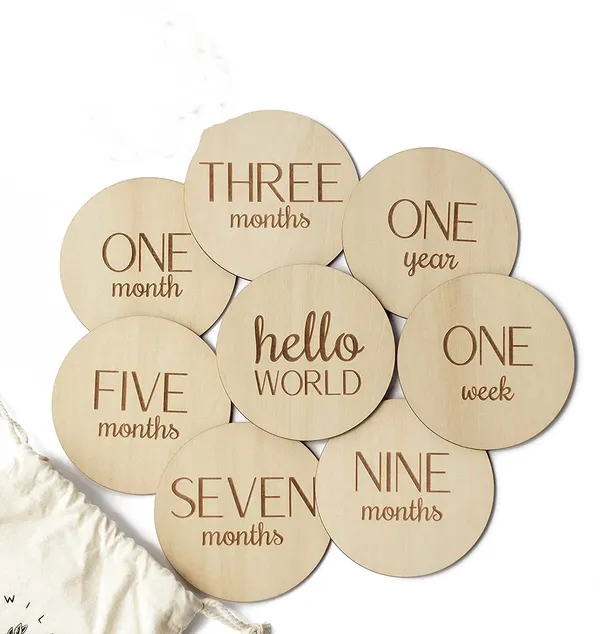 Beige_Pcs_Wooden_Baby_Monthly_Milestone_Cards_And_Silicone_Sun_Teether_Gift_Set_Baby