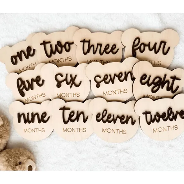 Beige_Baby_Monthly_Milestone_Wooden_Photo_Props_Months_Plaques_Baby