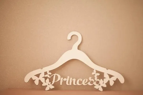 Beige_Pcs_Wooden_Hanger_General