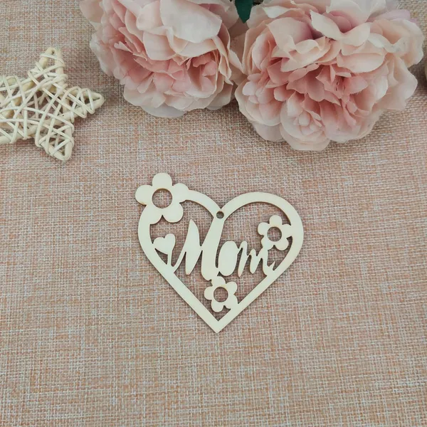 Beige_Wooden_Mom_Heart_Shaped_Ornaments_Diy_And_Craft
