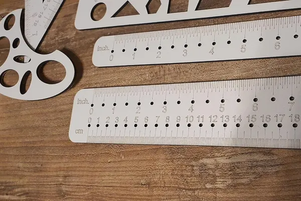 Beige_Ruler_General