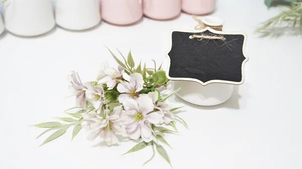 Beige_Mini_Chalkboard_Signs_Wedding