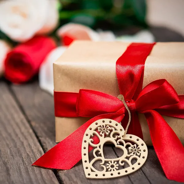 Beige_Wooden_Heart_Ornaments_Valentine_S_Day_Hanging_Embellishments_Unfinished_Predrilled_Wood_Slices_General
