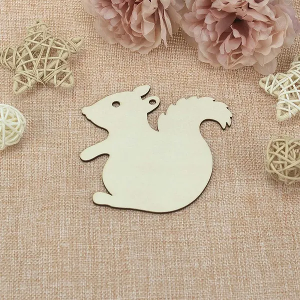 Beige_Animal_Wood_Diy_Crafts_Cutouts_Wooden_Squirrel_Shaped_Hanging_Ornaments_Diy_And_Craft