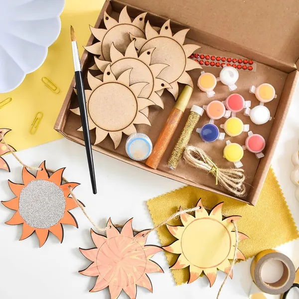 Beige_Sunshine_Bunting_Craft_Kit_Kids