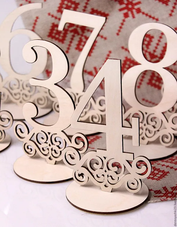 Beige_Wooden_Table_Numbers_General